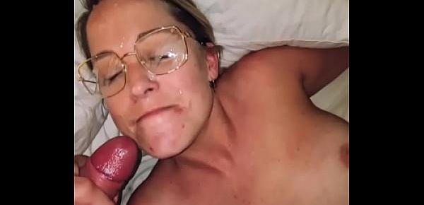 trendsAmateur couple, blowjob with facial all over the specs